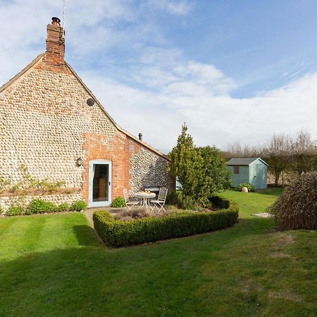 Garden Cottage West Beckham Exterior foto