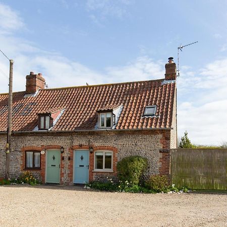 Garden Cottage West Beckham Exterior foto